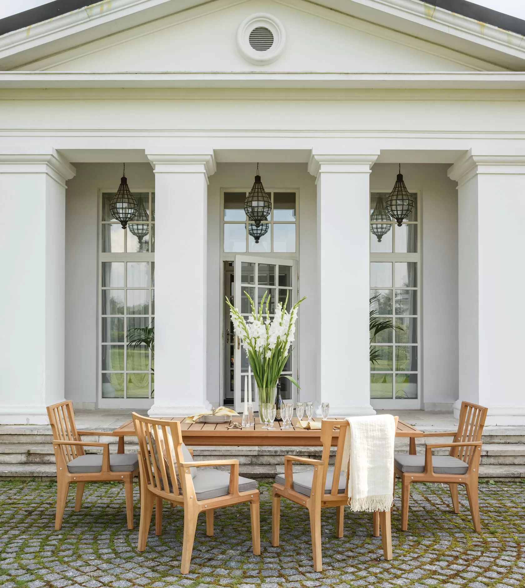 картинка Стол обеденный (C) на 8 персон ВОЯЖ