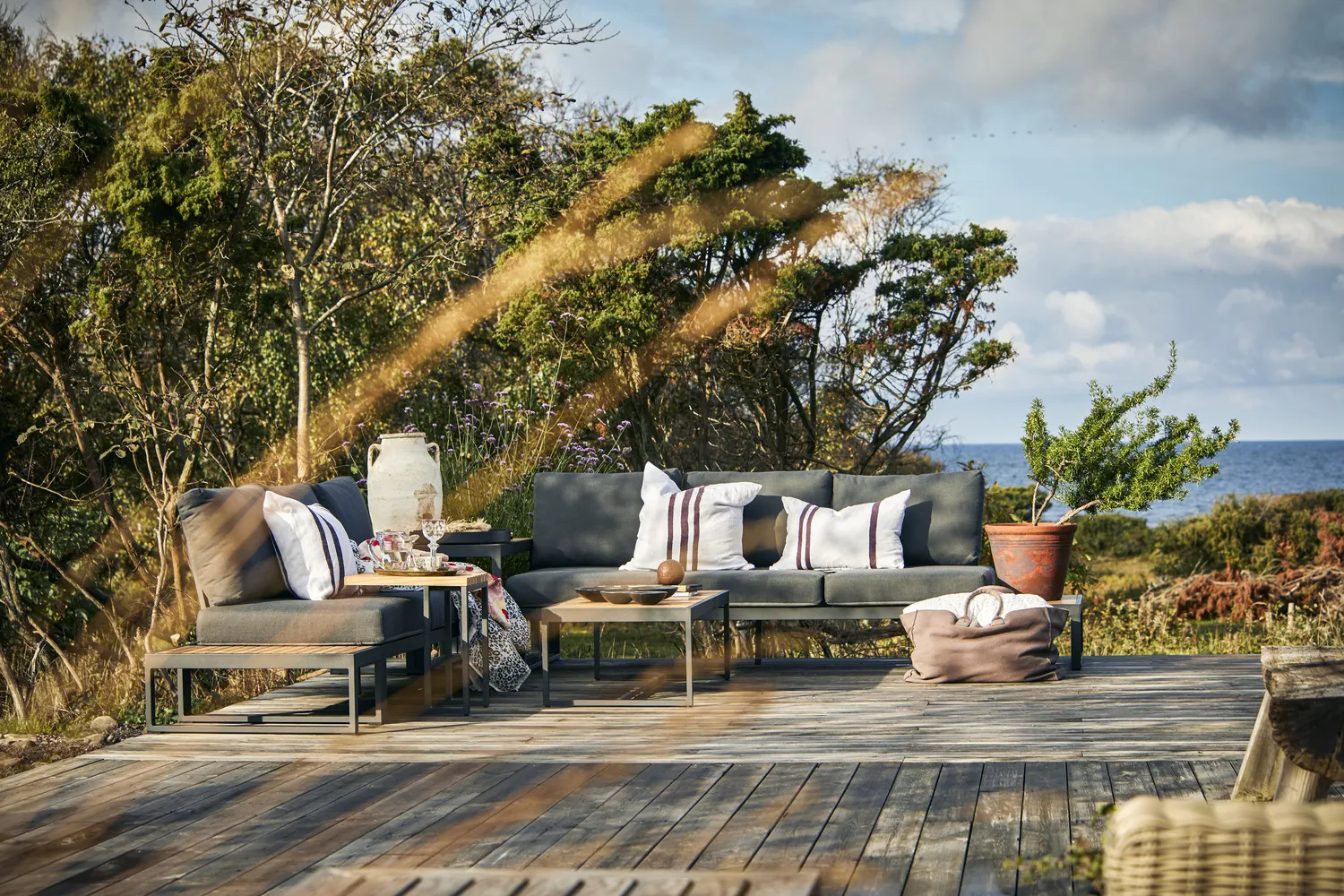 картинка Стол кофейный антрацит/натуральный, алюминий/тик Амаль