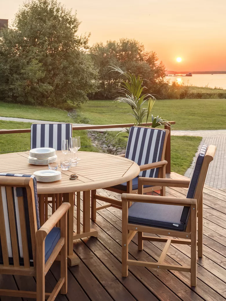 картинка Стол обеденный БРИЗ (B)