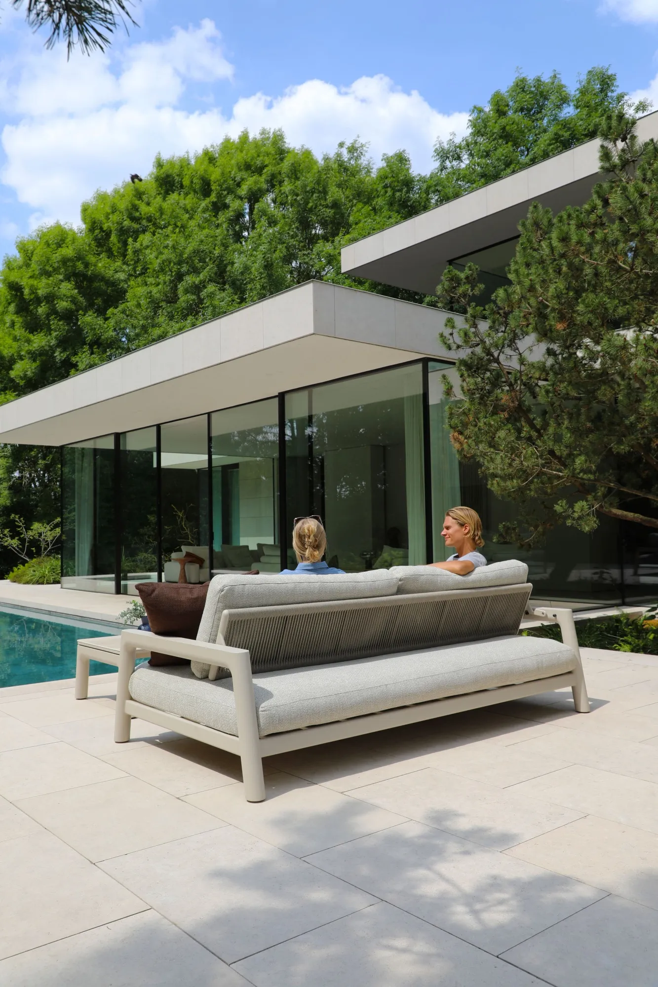 картинка Комплект лаунж мебели бежевый/бежевый, алюминий/стеклокерамика Коста №2