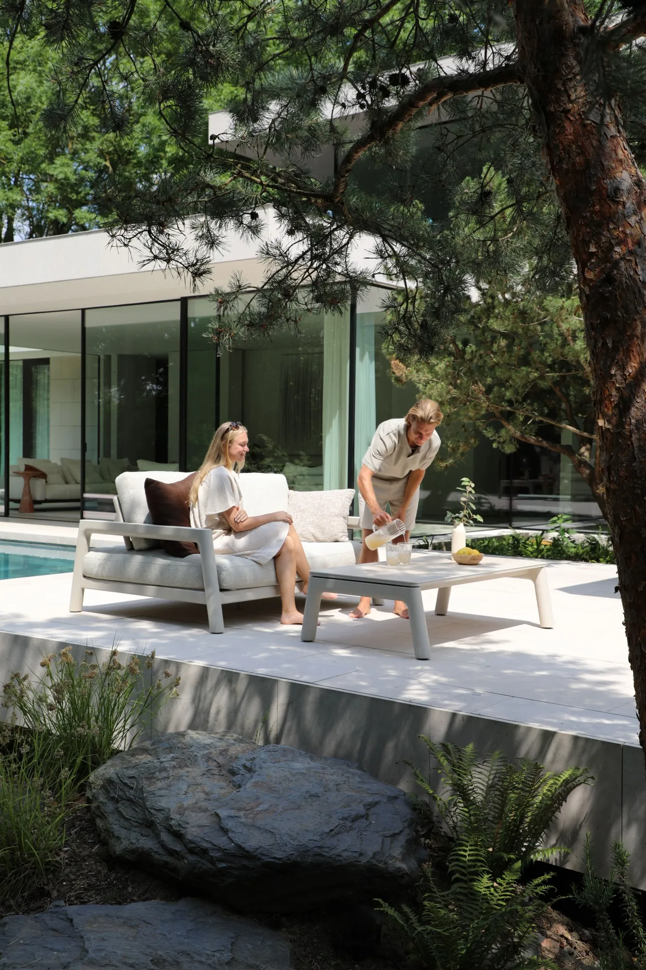 картинка Комплект лаунж мебели бежевый/бежевый, алюминий/стеклокерамика Коста №1