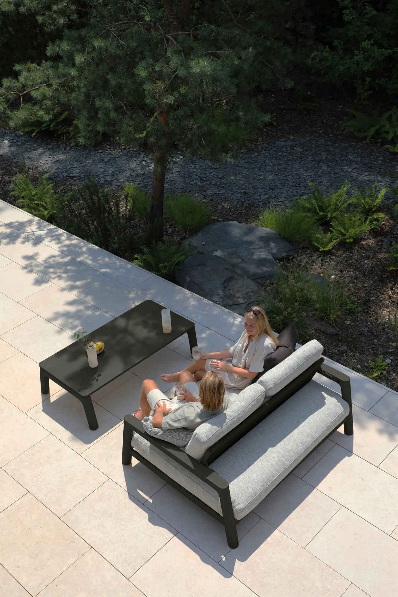 картинка Комплект лаунж мебели антрацит/серый, алюминий/стеклокерамика Коста №1