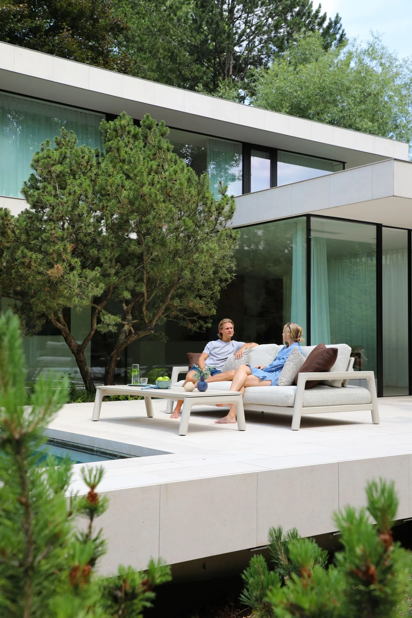 картинка Комплект лаунж мебели бежевый/бежевый, алюминий/стеклокерамика Коста №2