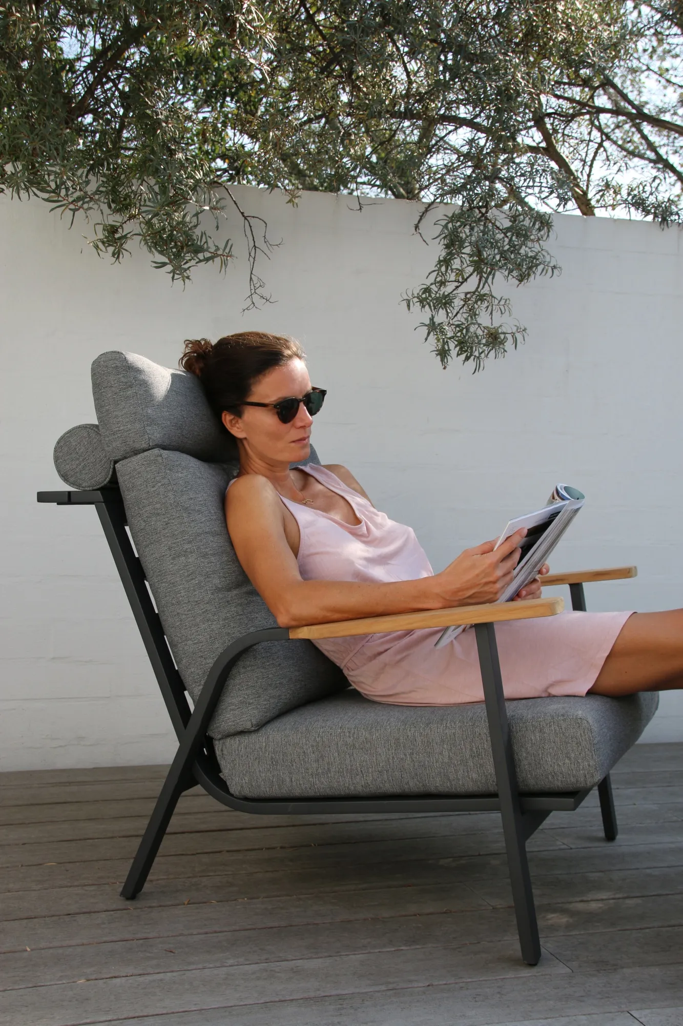 картинка Комплект антрацит/серый, алюминий/тик Мальмо