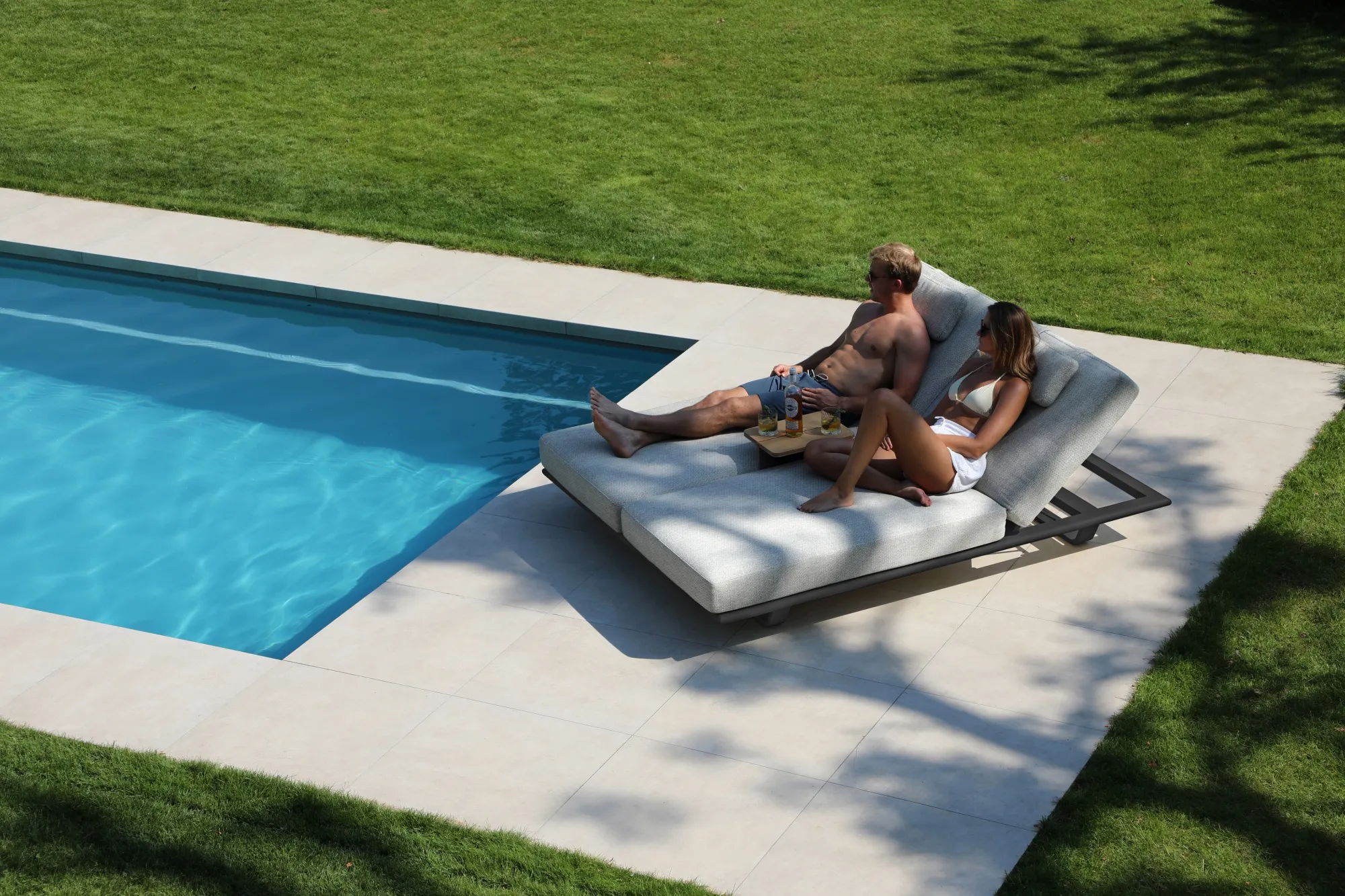 картинка Комплект лежаков антрацит/серый, алюминий/тик Готланд