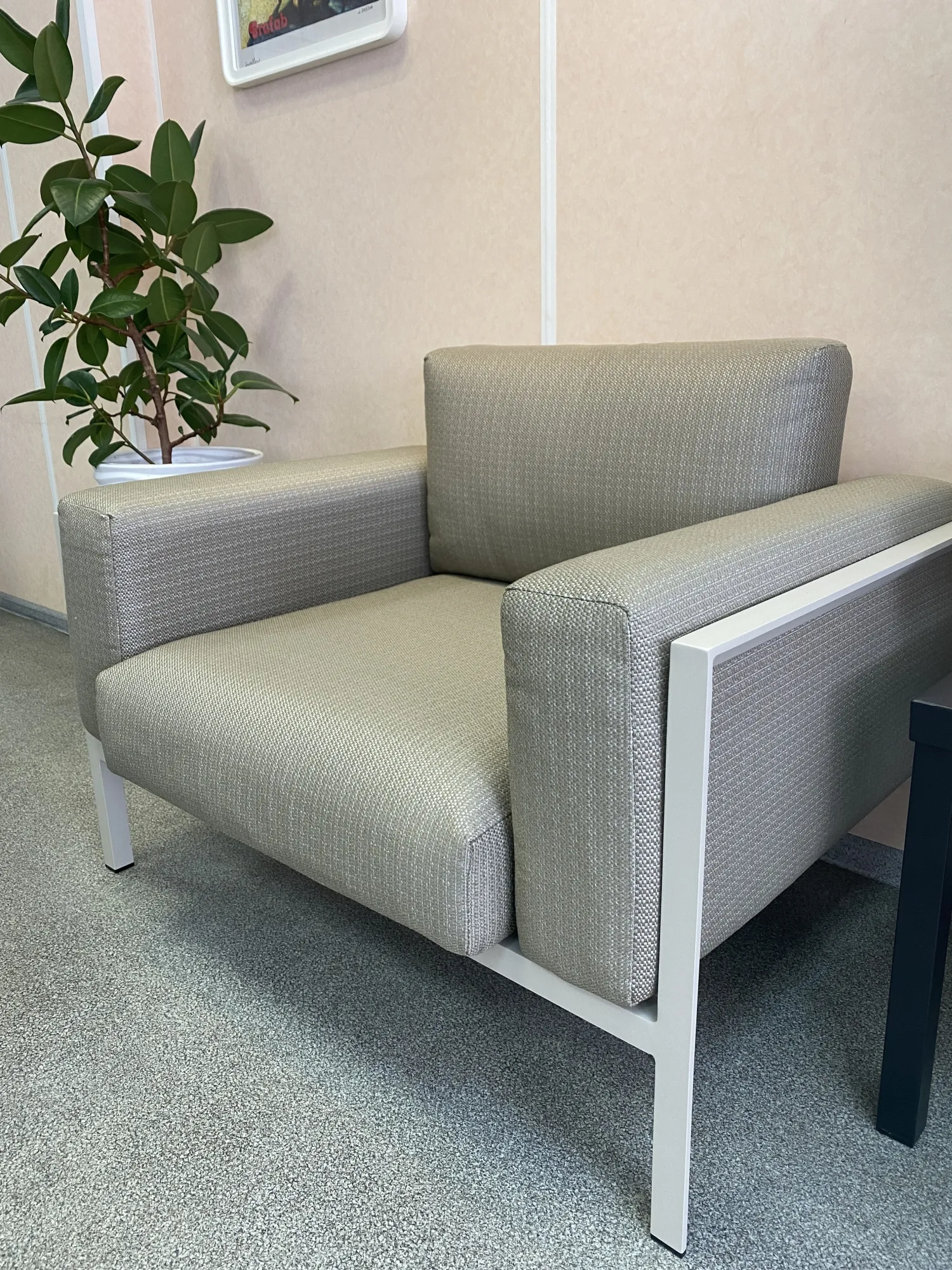 картинка Диван бежевый/коричневый Стокгольм