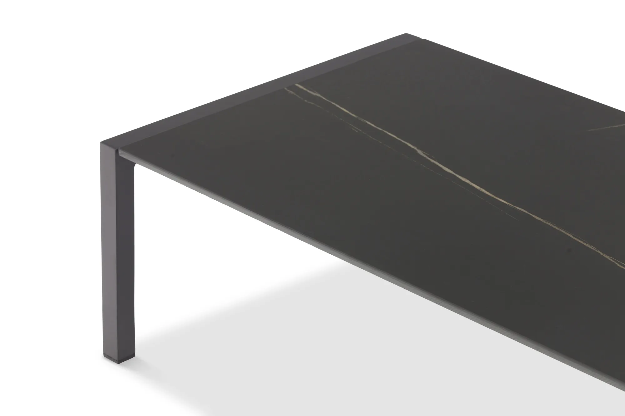 картинка Стол кофейный антрацит/черный, алюминий/спеченный камень Стокгольм