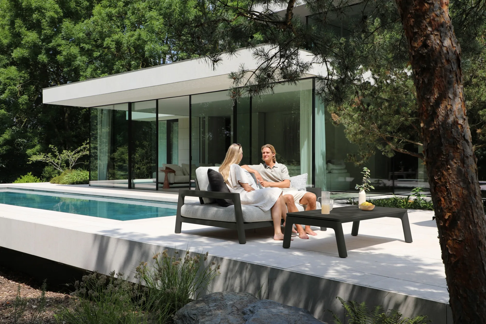 картинка Комплект лаунж мебели антрацит/серый, алюминий/стеклокерамика Коста №2