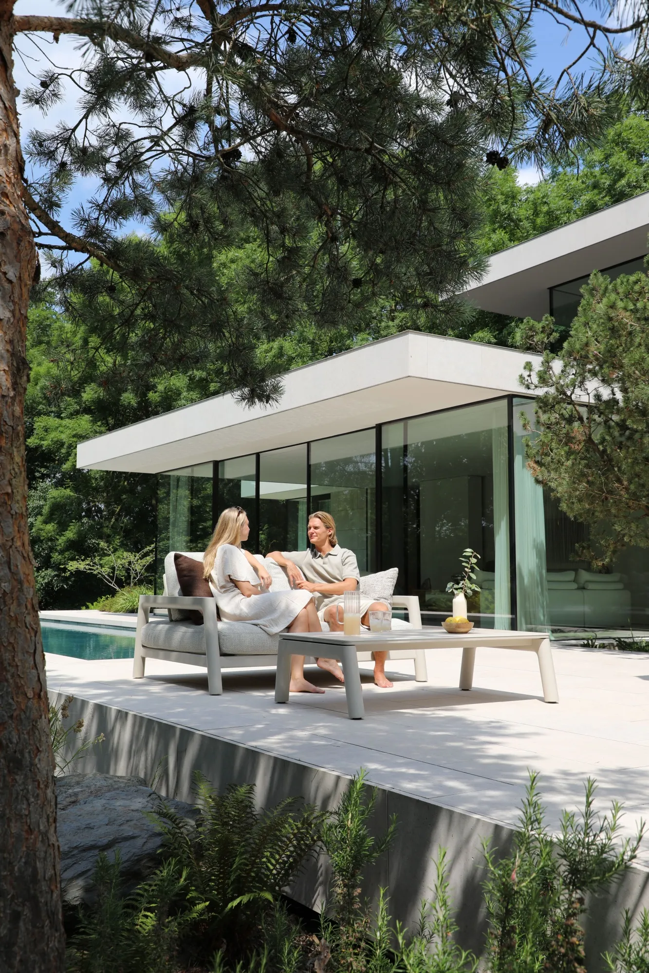 картинка Комплект лаунж мебели бежевый/бежевый, алюминий/стеклокерамика Коста №1